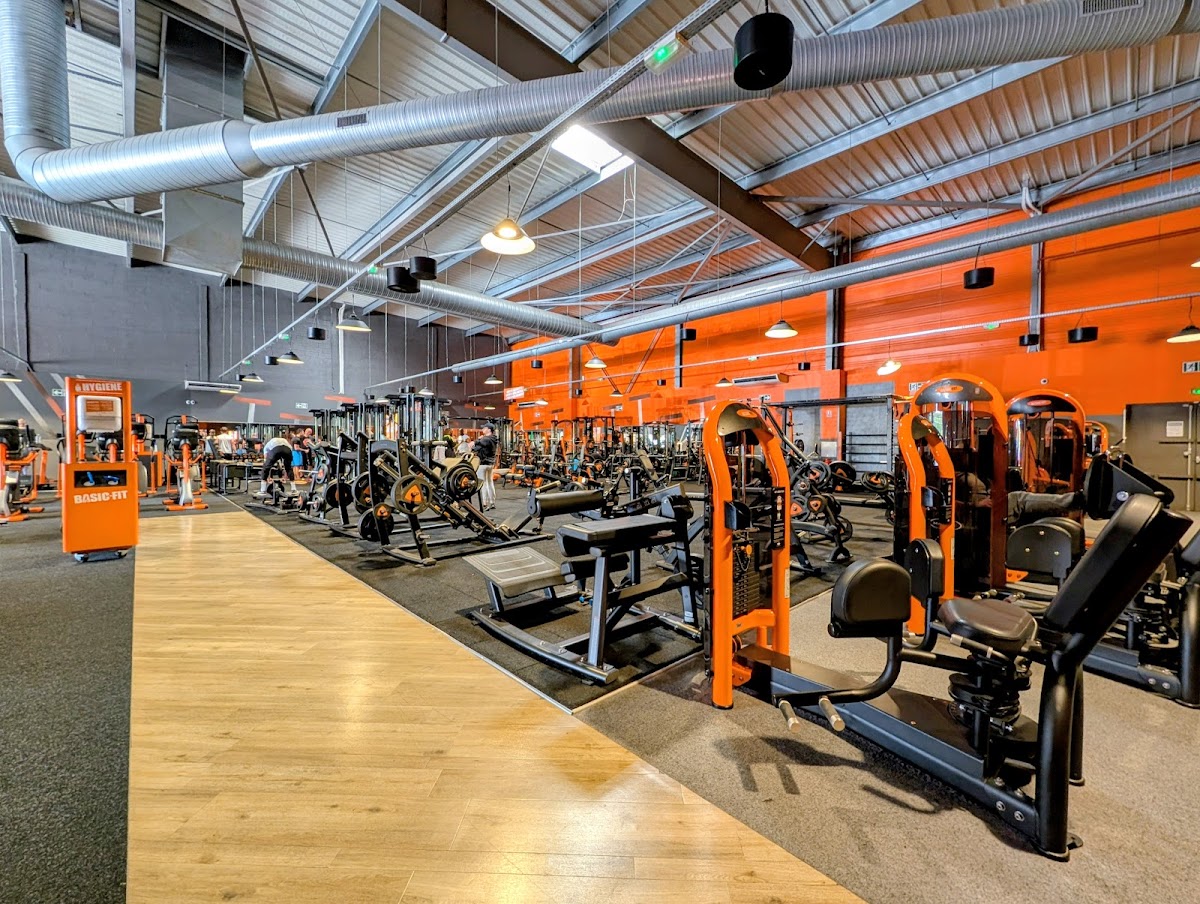 Basic-Fit Saint-Maximin Rue Claire Lacombe